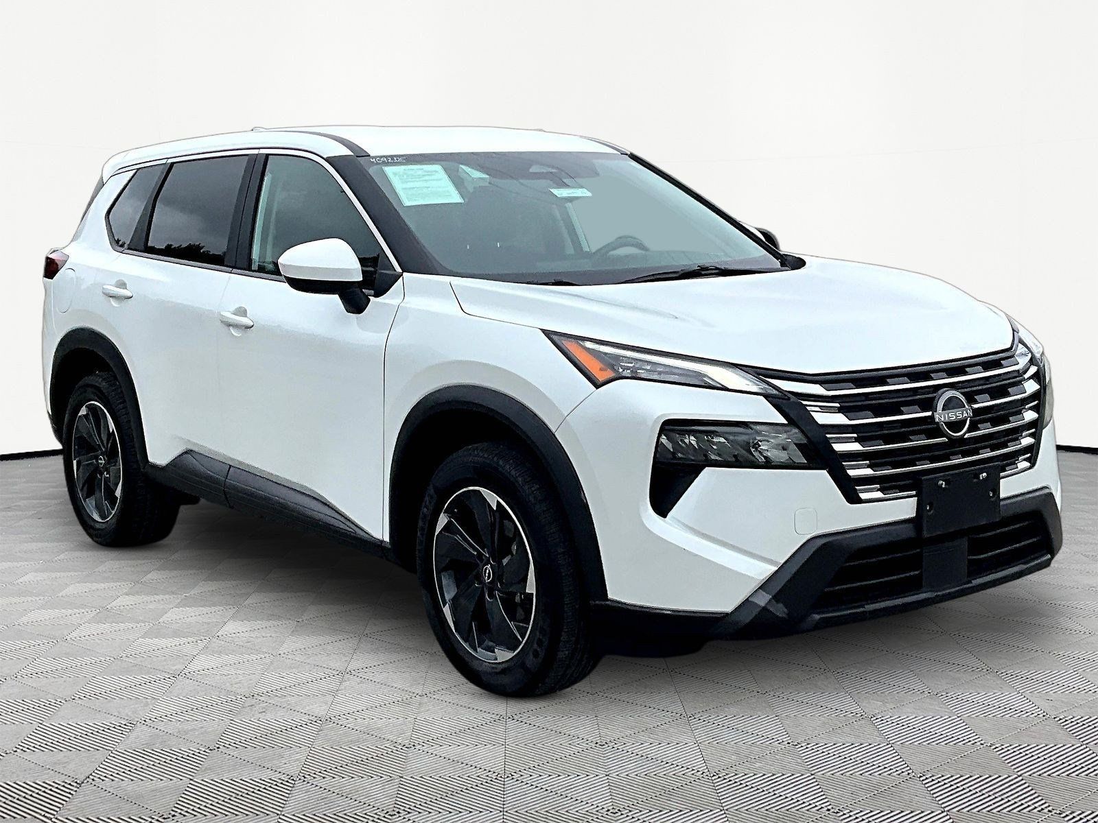 Used 2025 Nissan Rogue SV AWD/4WD image 10