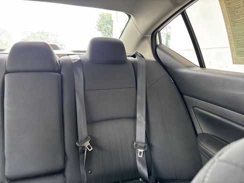 Used 2025 Nissan Altima 2.5 SV FWD image 37