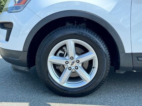 Used 2018 Ford Explorer FWD image 31