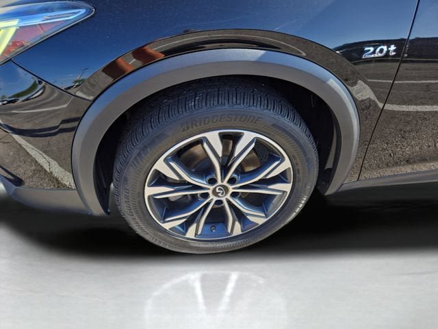 Used 2019 INFINITI QX30 AWD image 41