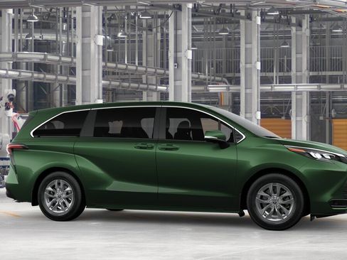 New 2026 Toyota Sienna LE AWD/4WD image 13