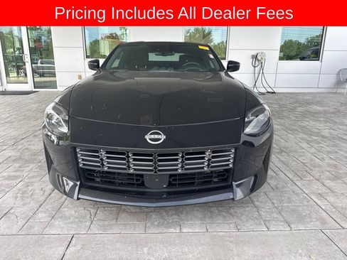 Certified 2025 Nissan Z Performance w/ Floor Mat Package RWD image 6