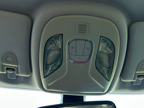 Used 2018 Jeep Compass Sport w/ Tech Group image 26