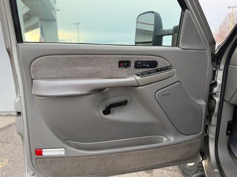 Used 2003 Chevrolet Silverado 2500 LT image 10