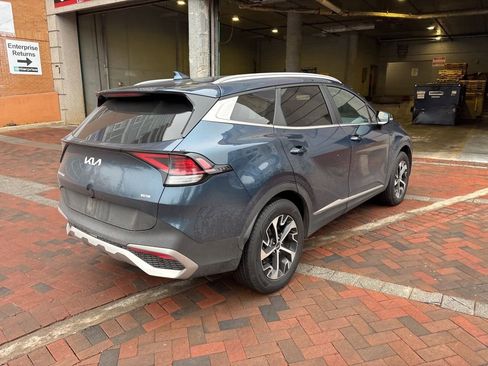Certified 2023 Kia Sportage EX image 3
