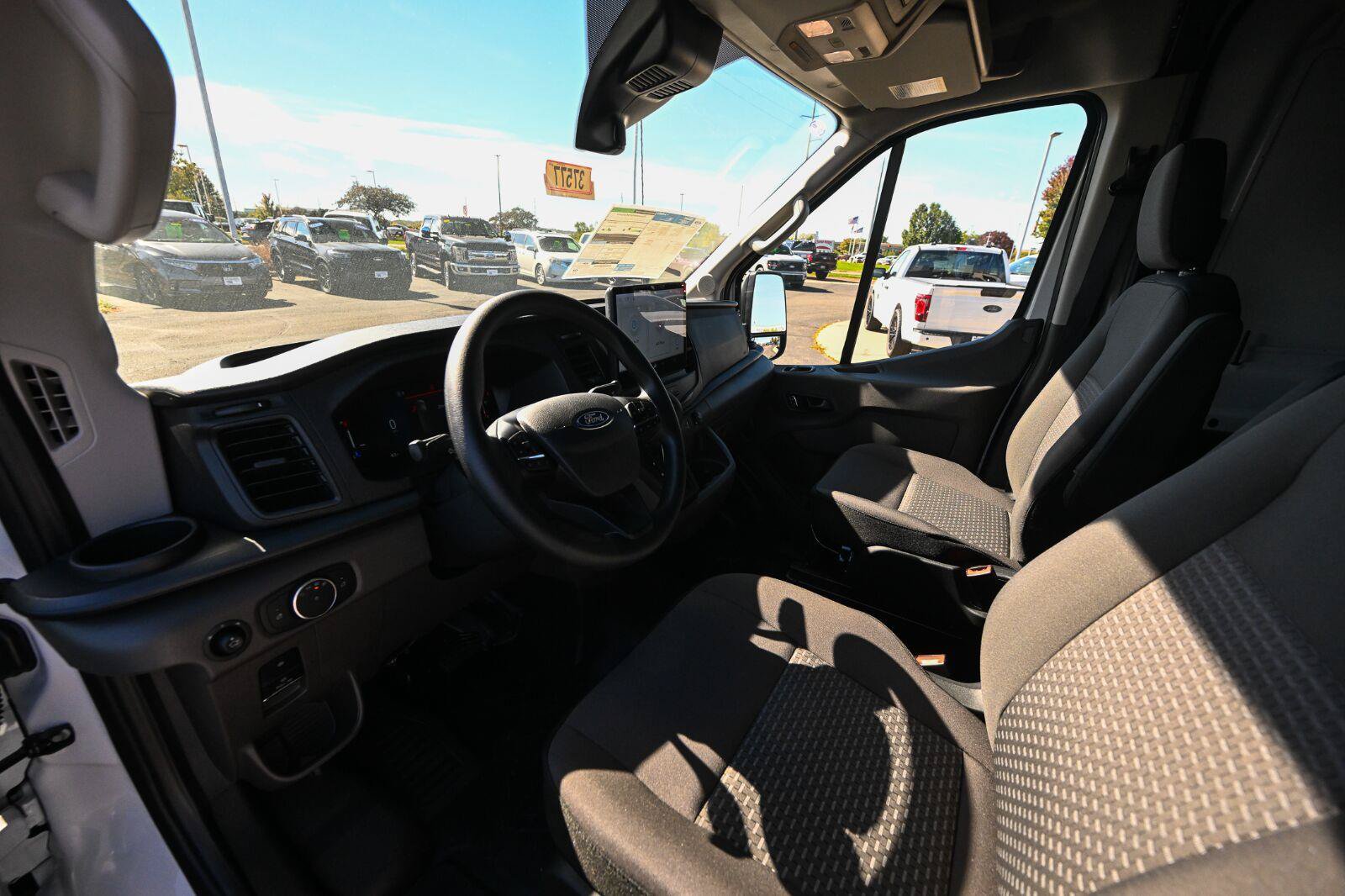 New 2027 Ford Transit 250 148 Medium Roof RWD image 13