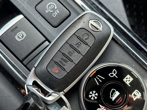 Certified 2025 Nissan Pathfinder Rock Creek image 38