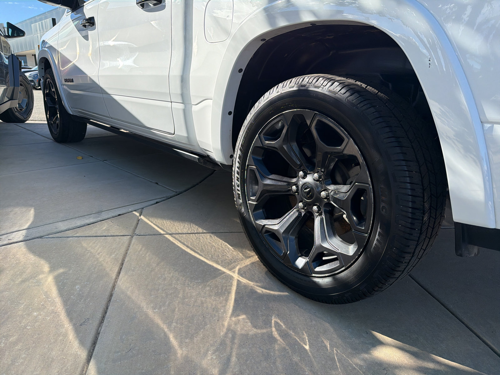 Used 2024 RAM 1500 Limited AWD/4WD image 7