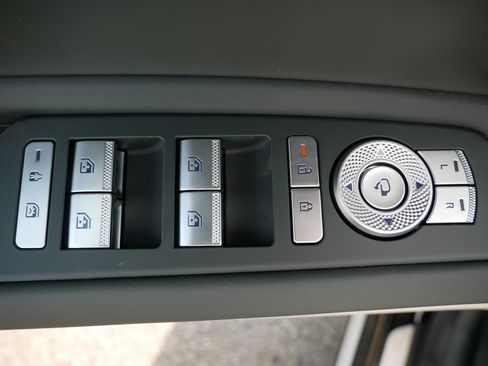 New 2025 Genesis GV80 3.5T e-SC image 8