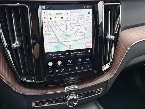Certified 2023 Volvo XC60 B5 Plus w/ Climate Package AWD/4WD image 16