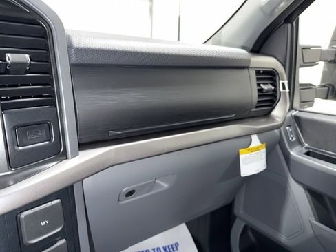 New 2026 Ford F150 XLT w/ XLT Chrome Appearance Package image 27