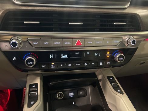 Used 2021 Kia Telluride SX w/ SX Prestige Package image 54