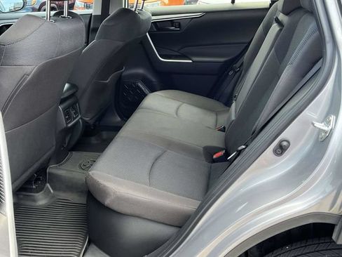 Used 2025 Toyota RAV4 LE AWD/4WD image 15