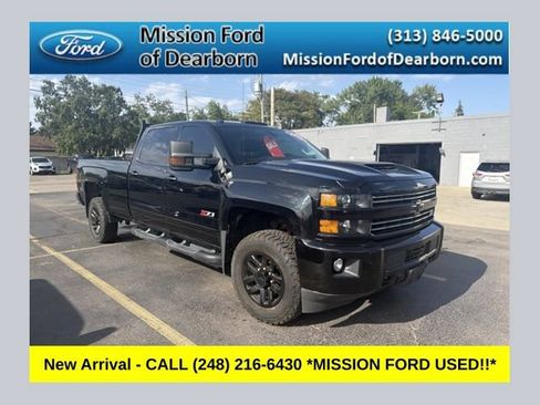 Used 2019 Chevrolet Silverado 2500 LTZ w/ Midnight Edition AWD/4WD image 1