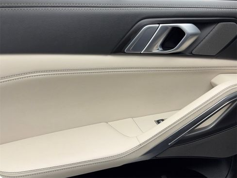 Used 2023 BMW X6 xDrive40i w/ Executive Package image 46