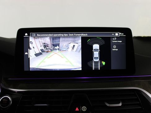 Used 2023 BMW 530e w/ M Sport Package image 8