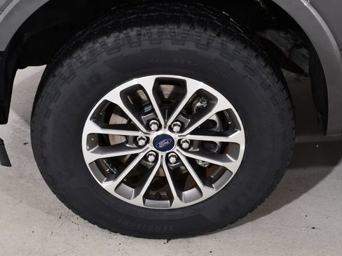 Used 2018 Ford F150 XLT w/ Equipment Group 302A Luxury AWD/4WD image 24