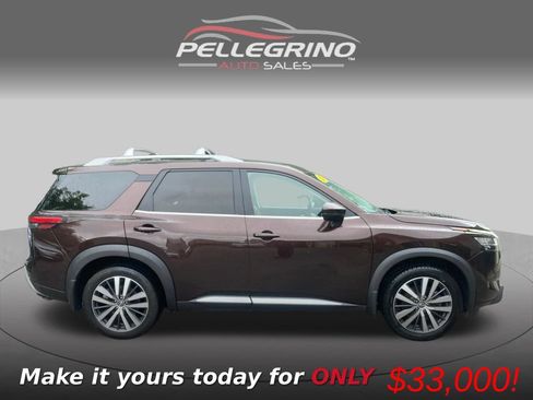 Used 2022 Nissan Pathfinder Platinum w/ Cargo Package AWD/4WD image 8