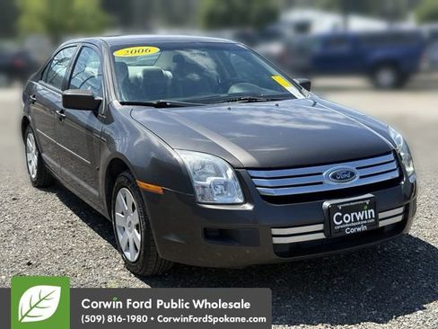 Used 2006 Ford Fusion SE FWD image 1