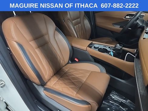 Used 2024 Nissan Rogue Platinum w/ Platinum Premium Package AWD/4WD image 15