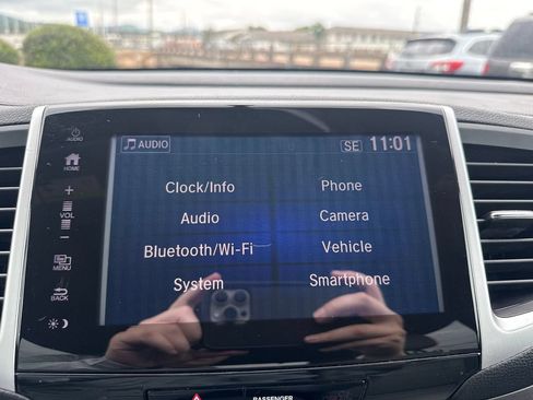 Used 2017 Honda Pilot EX-L image 34