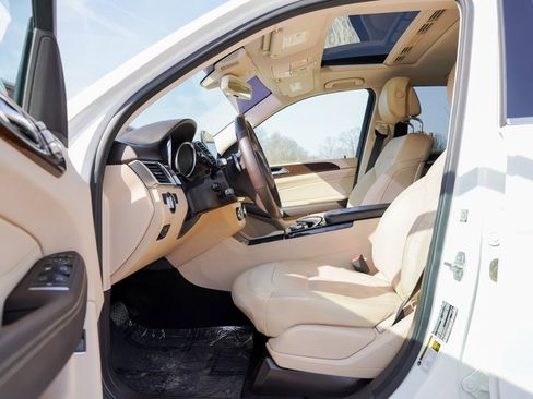 Used 2016 Mercedes-Benz GLE 300d 4MATIC image 14