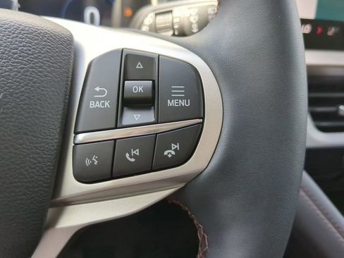 New 2025 Ford Explorer Active w/ Active Comfort Package image 34