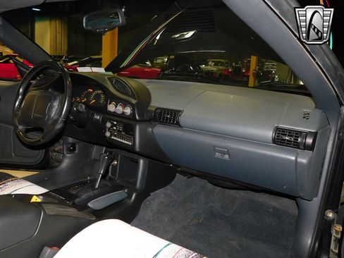 Used 1993 Chevrolet Camaro Z28 image 24