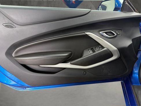 Used 2018 Chevrolet Camaro LT image 35