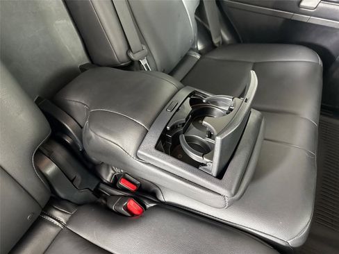 Used 2018 Toyota 4Runner SR5 RWD image 40