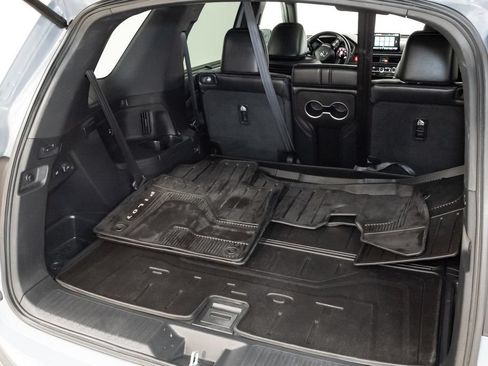 Used 2025 Honda Pilot Black Edition image 35
