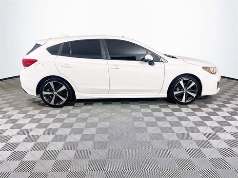 Used 2018 Subaru Impreza 2.0i Sport image 9