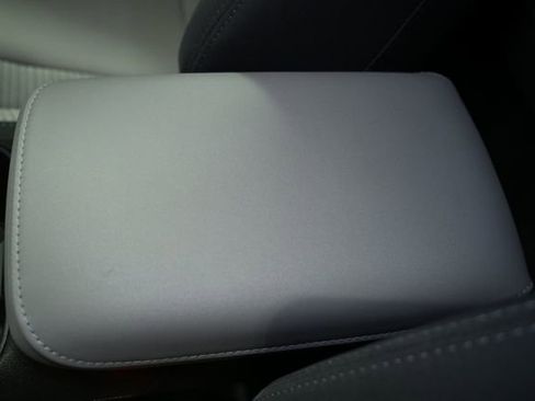 Used 2025 Subaru Outback Premium image 26