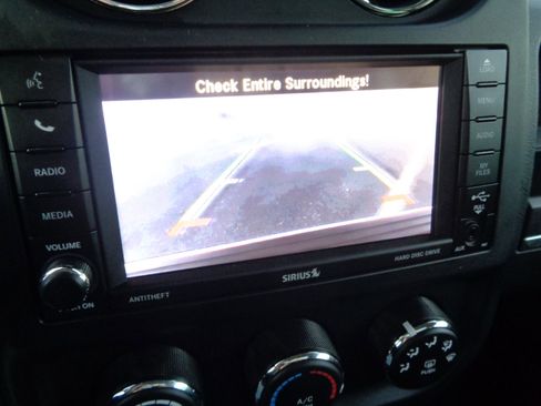 Used 2017 Jeep Patriot High Altitude image 32