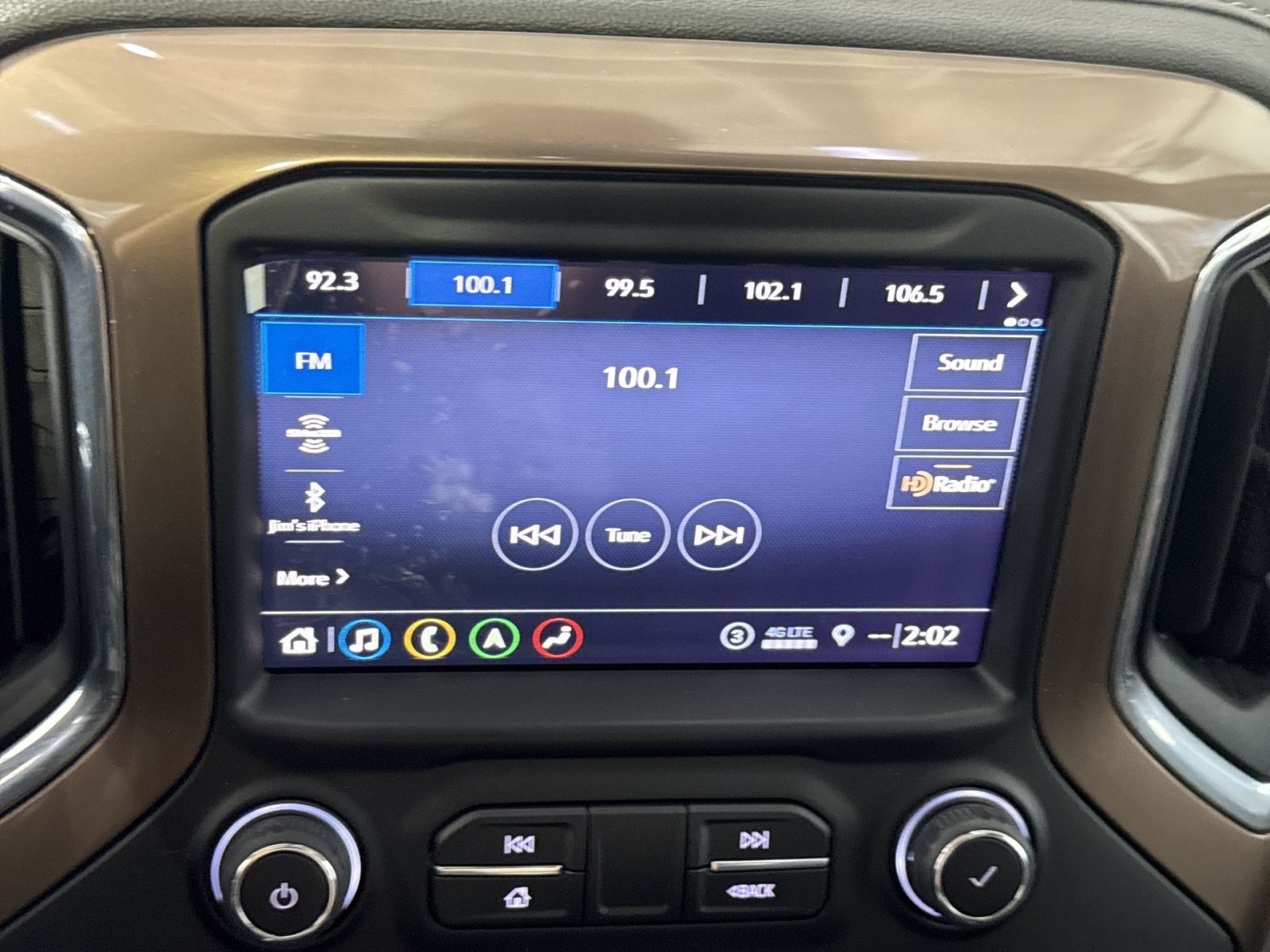 Used 2020 Chevrolet Silverado 1500 High Country w/ Technology Package AWD/4WD image 19