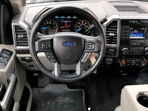 Used 2016 Ford F150 XLT w/ Equipment Group 301A Mid image 5