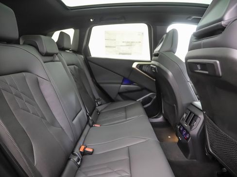 Used 2025 BMW X3 xDrive30i w/ Premium Package image 25