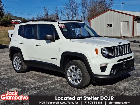 Used 2022 Jeep Renegade Latitude image 1