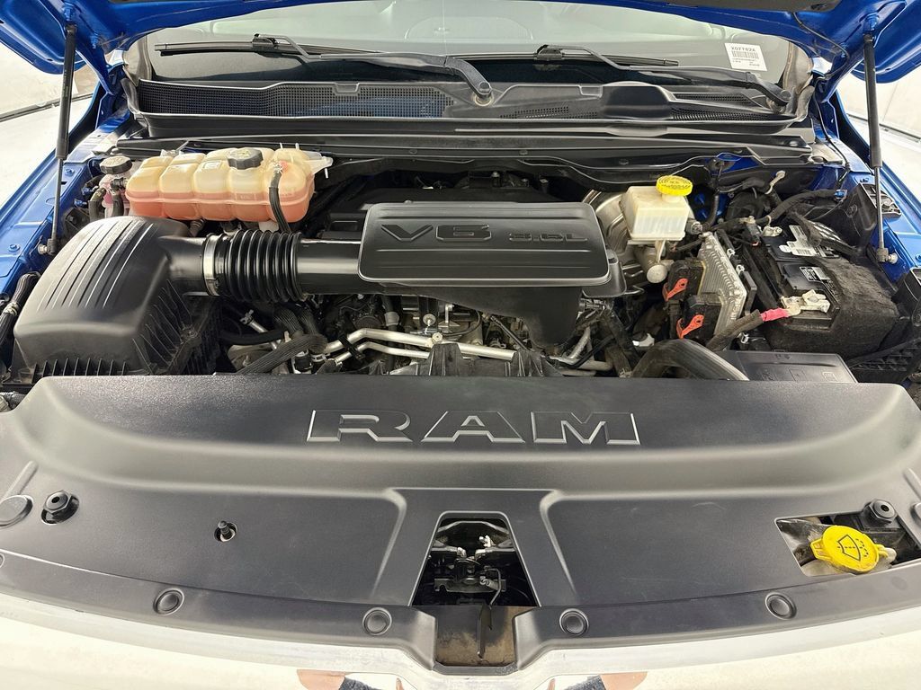Used 2021 RAM 1500 Big Horn RWD image 29