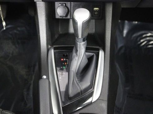 Used 2017 Toyota Corolla LE image 35