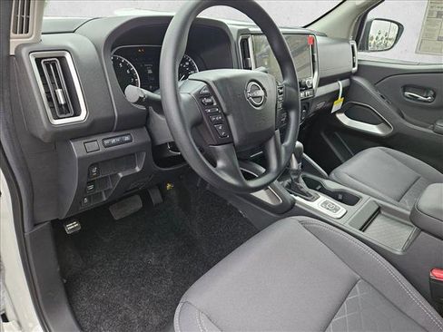 New 2026 Nissan Frontier SV AWD/4WD image 17