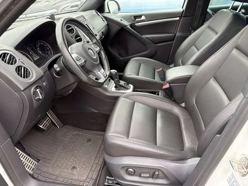 Used 2016 Volkswagen Tiguan R-Line FWD image 14