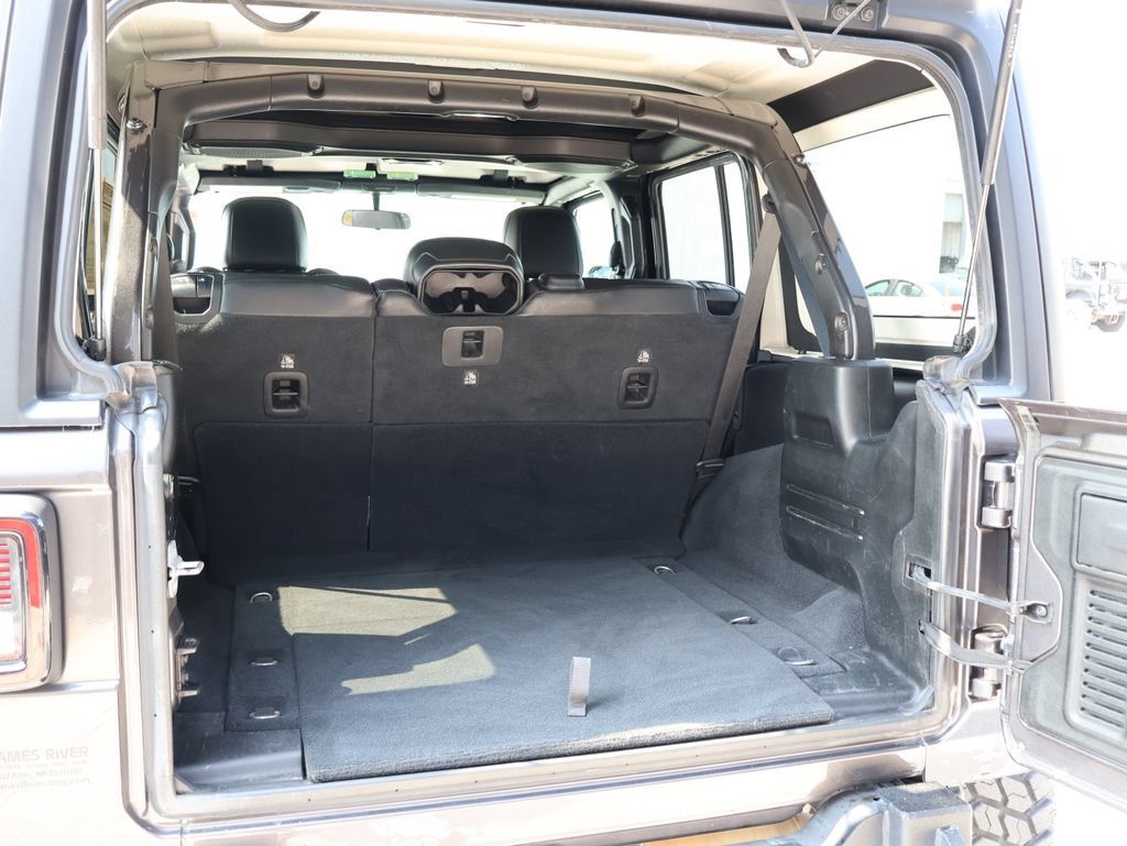 Used 2020 Jeep Wrangler Unlimited Sport AWD/4WD image 14