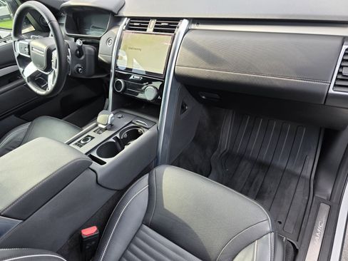 Certified 2022 Land Rover Discovery HSE R-Dynamic AWD/4WD image 28