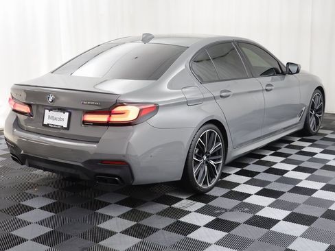 Used 2022 BMW M550i xDrive M550i xDrive w/ Premium Package image 20