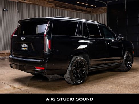Used 2023 Cadillac Escalade Sport Platinum image 9