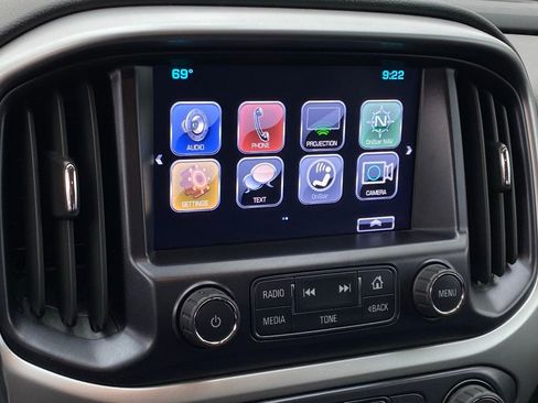 Used 2018 Chevrolet Colorado LT w/ LT Convenience Package image 17