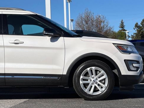 Used 2017 Ford Explorer XLT w/ Equipment Group 202A image 35
