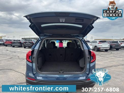 Used 2024 GMC Terrain SLE AWD/4WD image 14