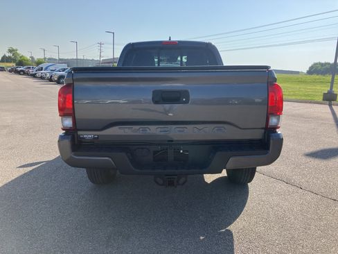 Used 2019 Toyota Tacoma SR w/ SX Package RWD image 6